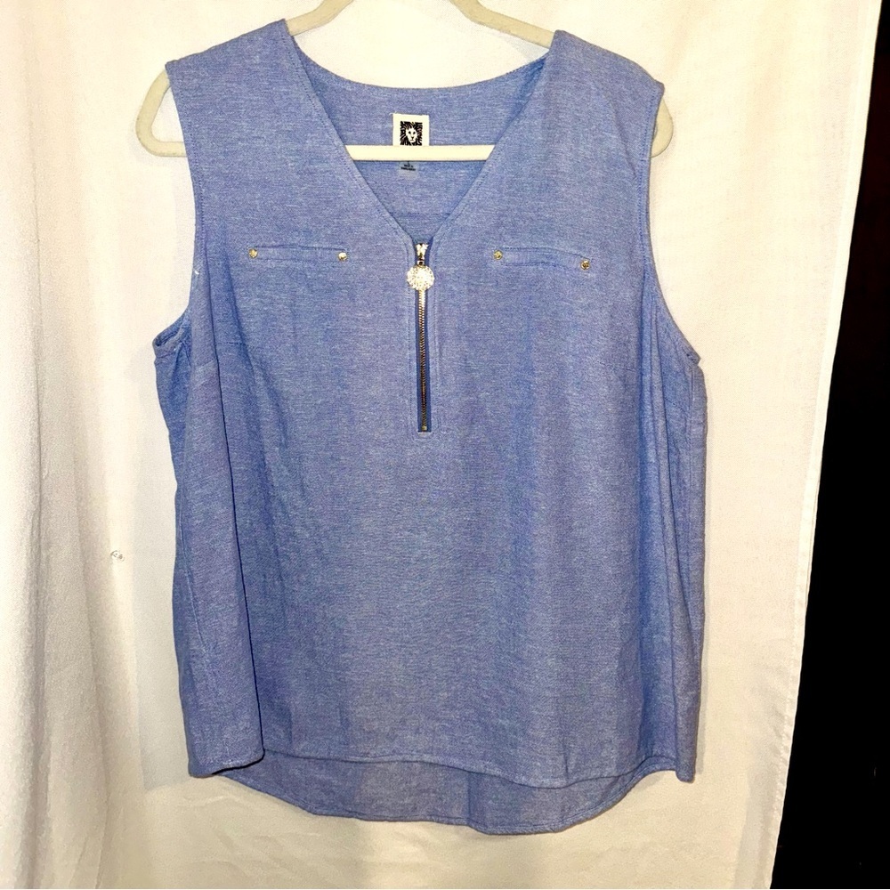 Ladies Anne Klein Blue sleeveless blouse with gold logo zipper size Large